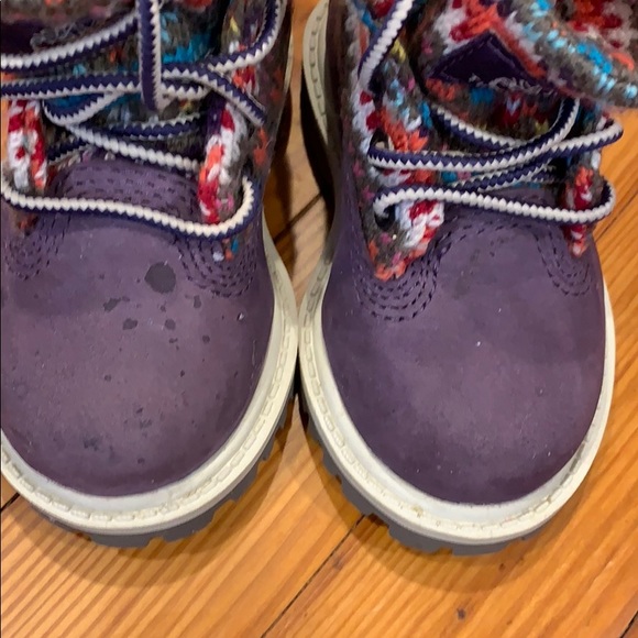 Purple timberlands - Picture 3 of 4
